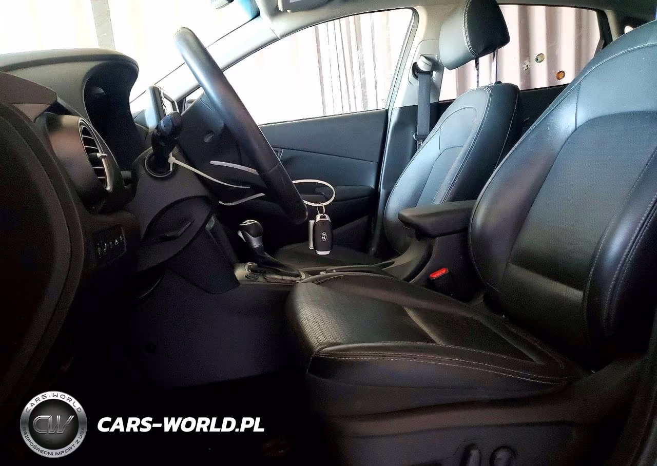 2020 Hyundai Kona Ultimate VIN:KM8K5CA51LU447709 - 7