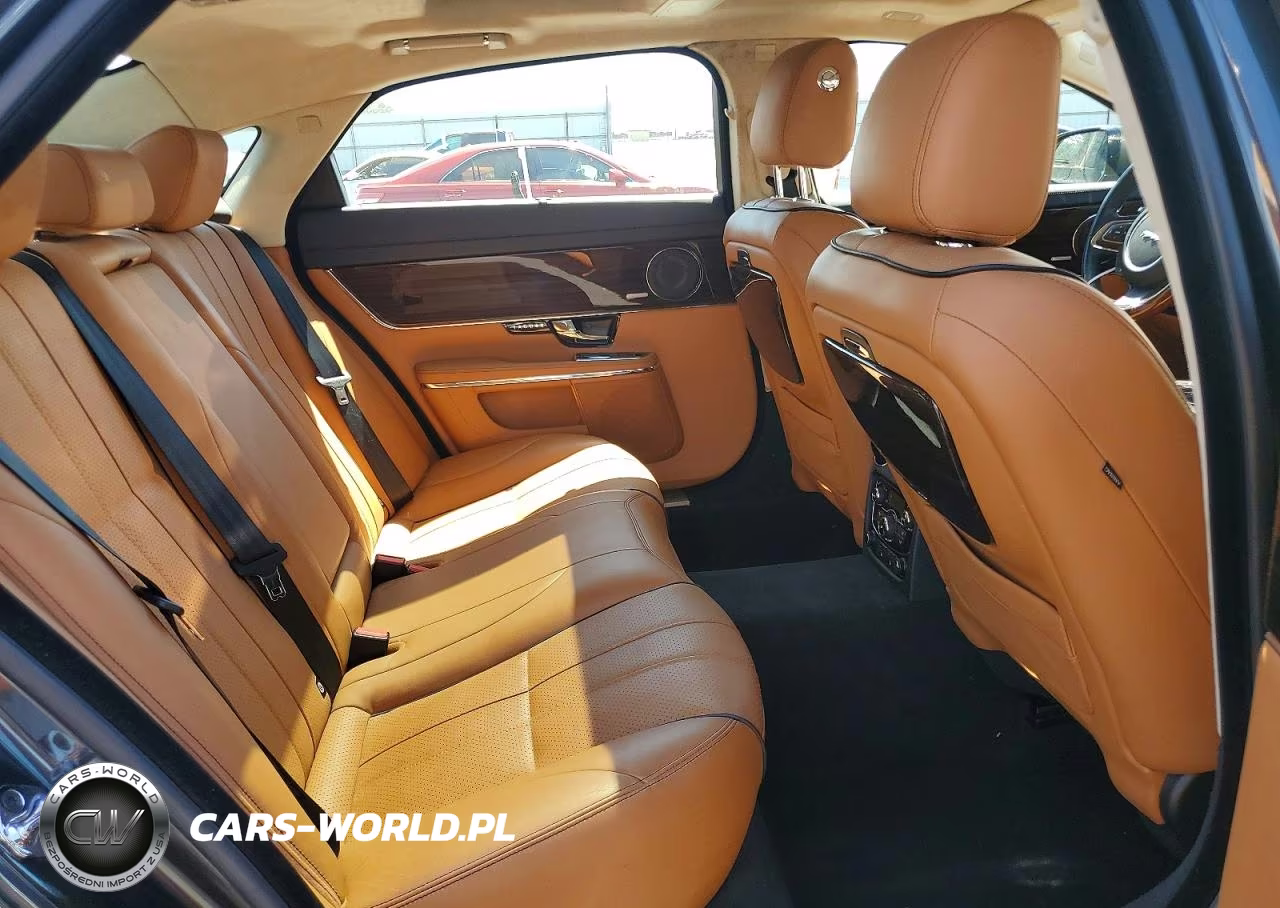 2011 Jaguar Xjl VIN:SAJWA2GB3BLV18312 - 10