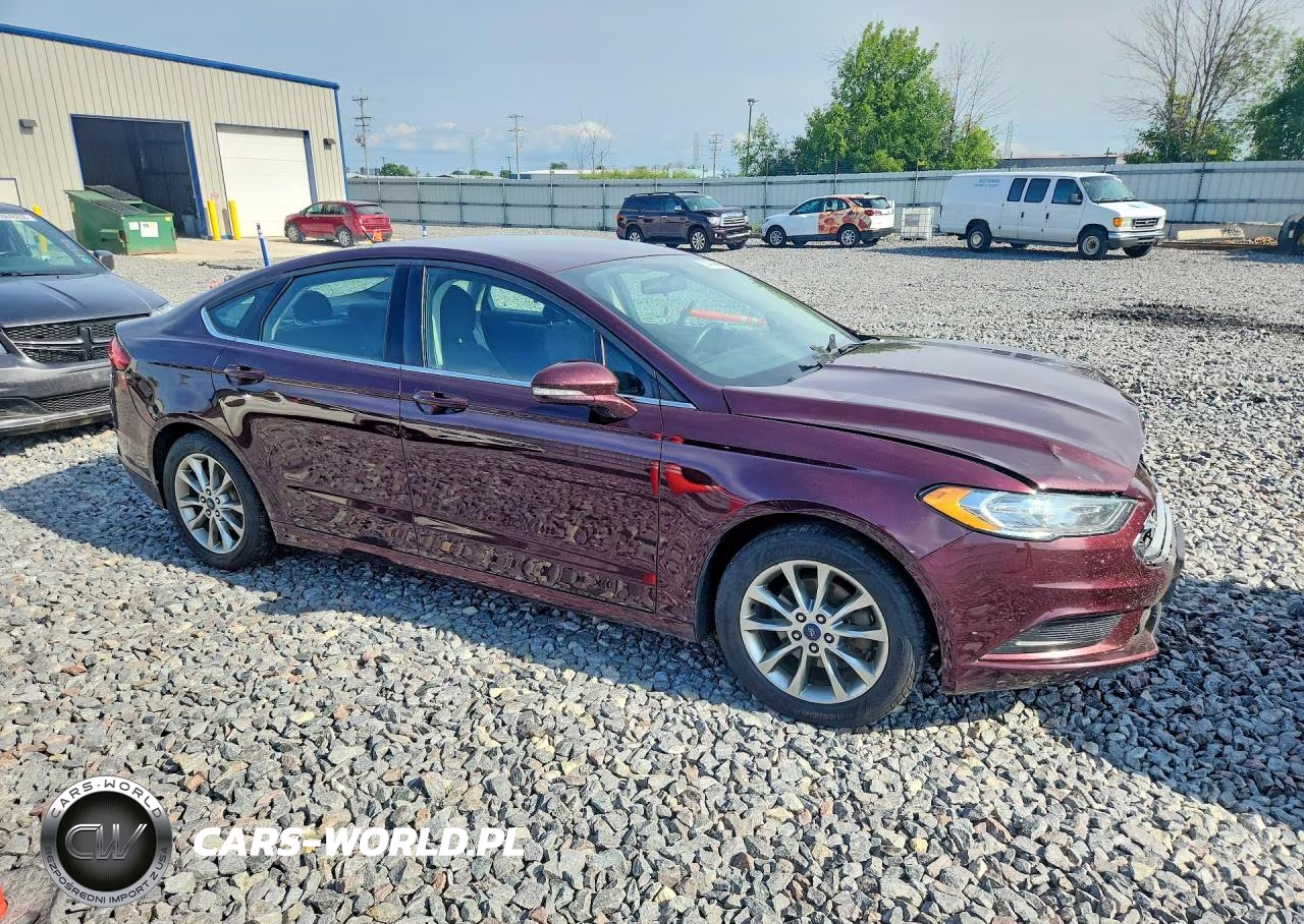 2017 Ford Fusion Se VIN:3FA6P0HD8HR240721 - 4