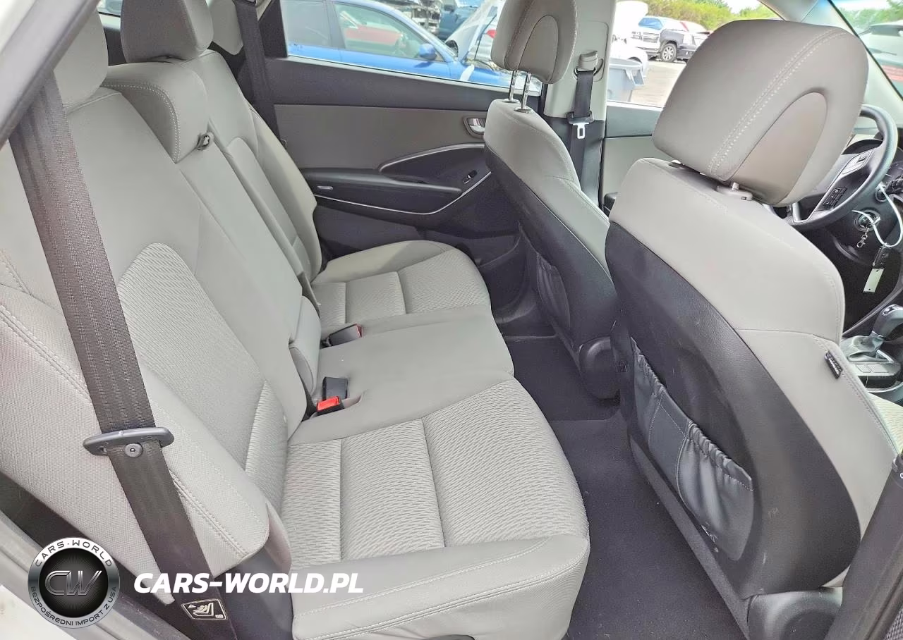 2017 Hyundai Santa Fe Se VIN:KM8SMDHF4HU228239 - 11