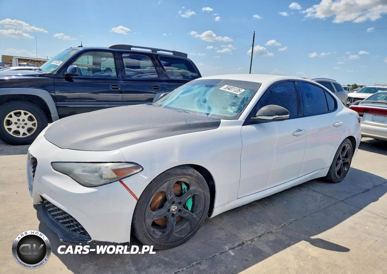 2018 Alfa Romeo Giulia – zdjęcie 1 z 12
