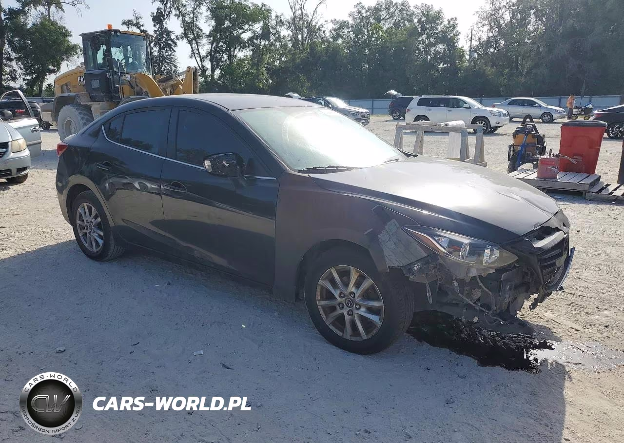 2015 Mazda 3 Touring VIN:JM1BM1V79F1250333 - 4