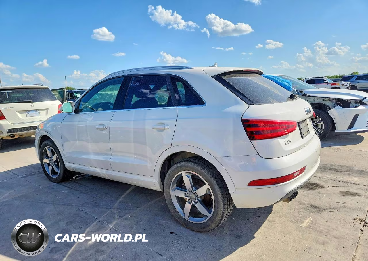 2015 Audi Q3 Premium Plus VIN:WA1EFCFS9FR006747 - 2