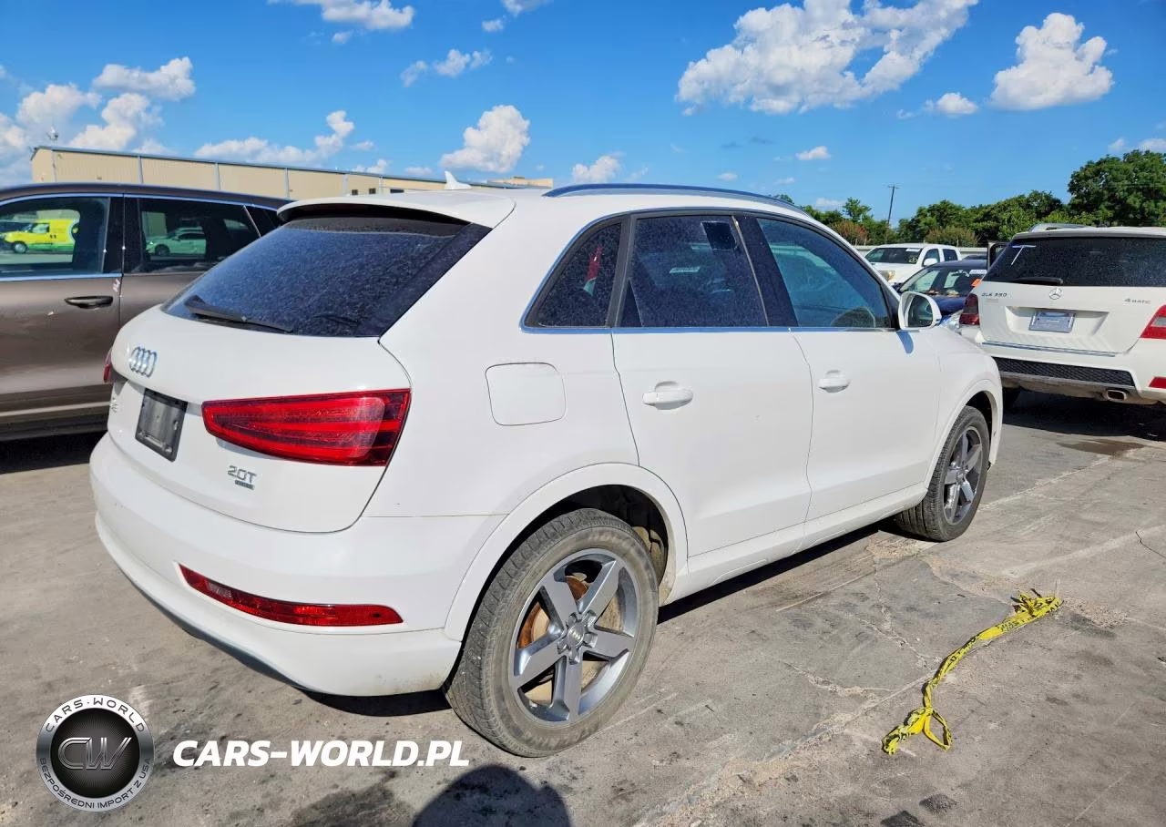 2015 Audi Q3 Premium Plus VIN:WA1EFCFS9FR006747 - 3
