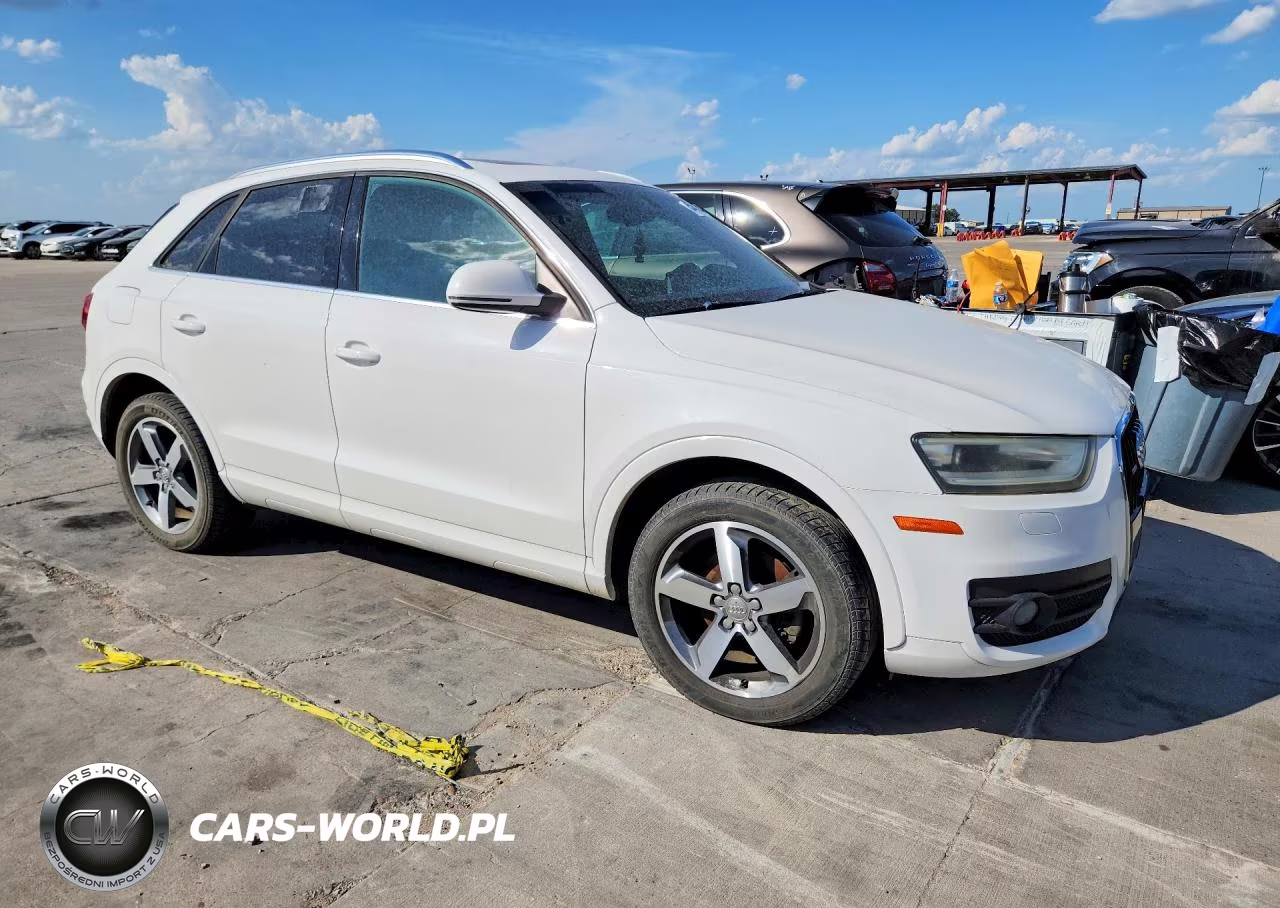 2015 Audi Q3 Premium Plus VIN:WA1EFCFS9FR006747 - 4