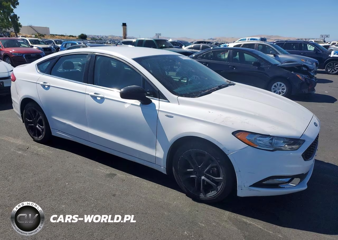 2017 Ford Fusion Se Hybrid VIN:3FA6P0LUXHR300487 - 4