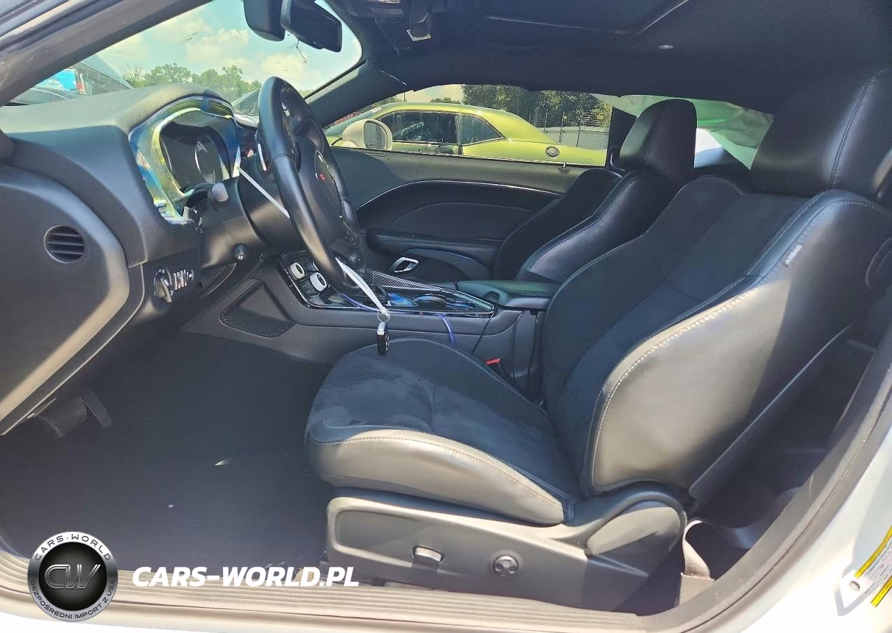 2019 Dodge Challenger R-T VIN:2C3CDZBT2KH759247 - 7