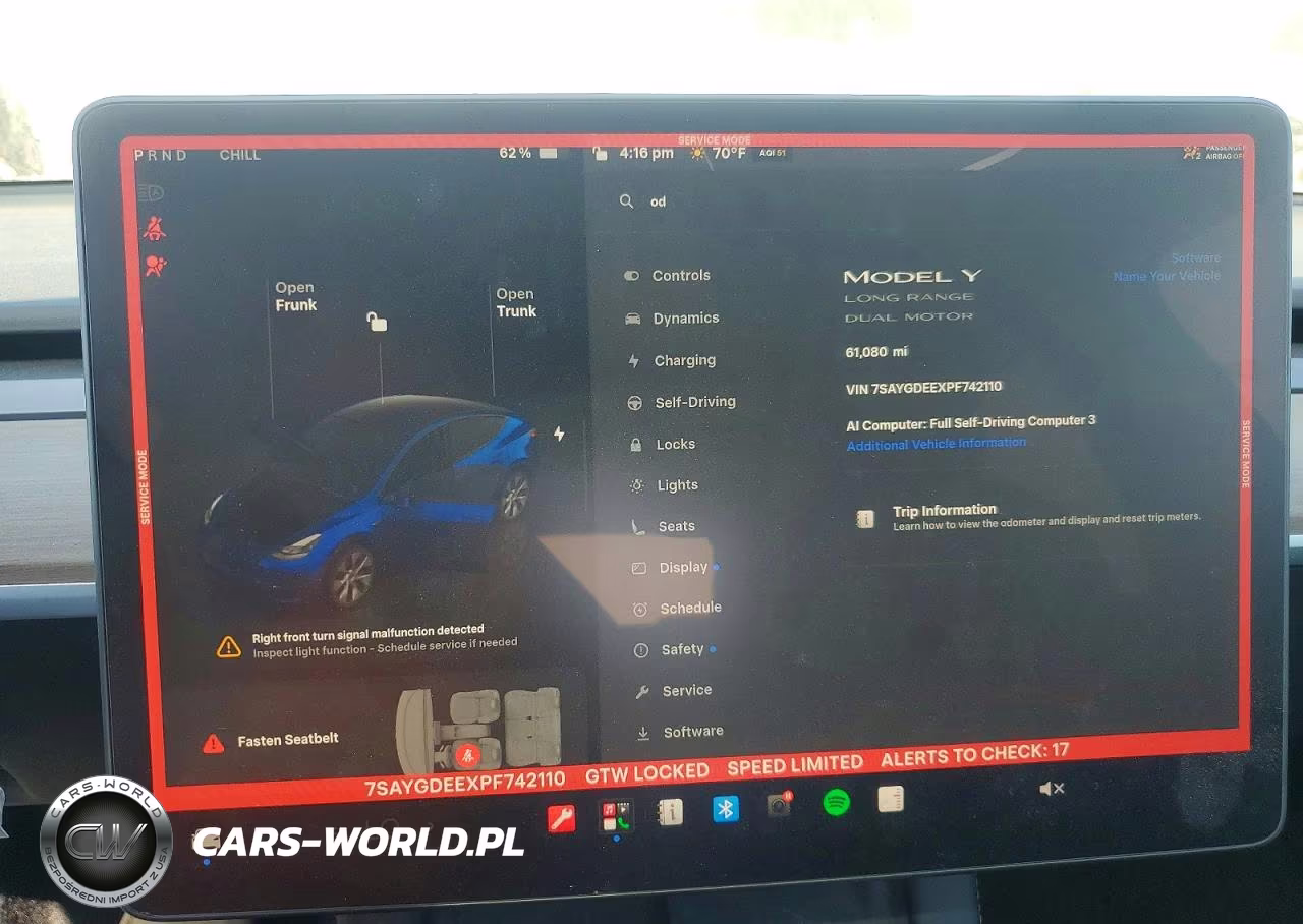 2023 Tesla Model Y VIN:7SAYGDEEXPF742110 - 9