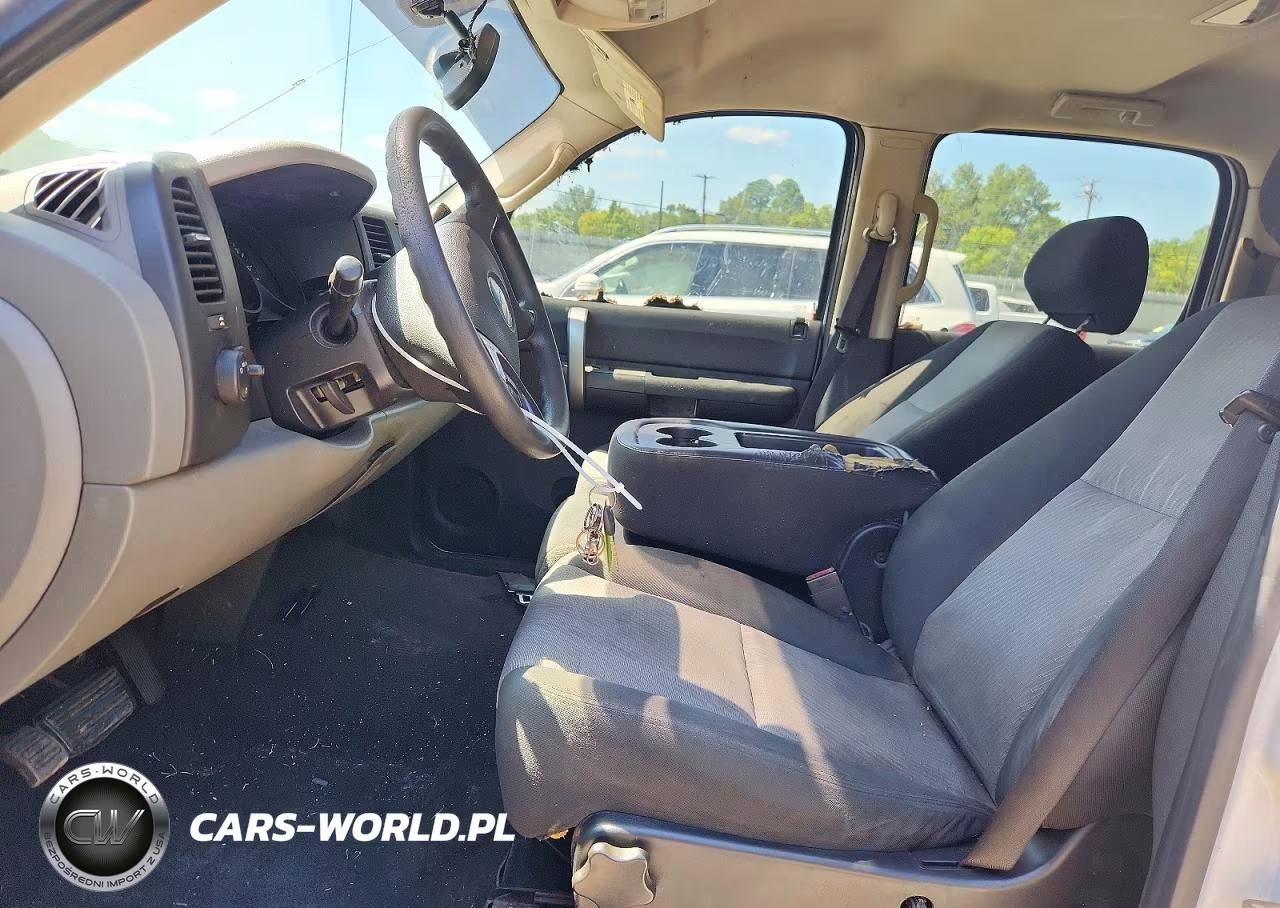2008 Chevrolet Silverado C1500 VIN:2GCEC13C681114710 - 7