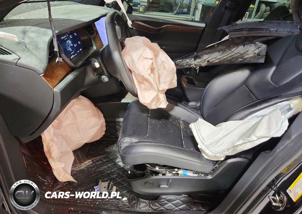 2019 Tesla Model X VIN:5YJXCDE21KF181993 - 7