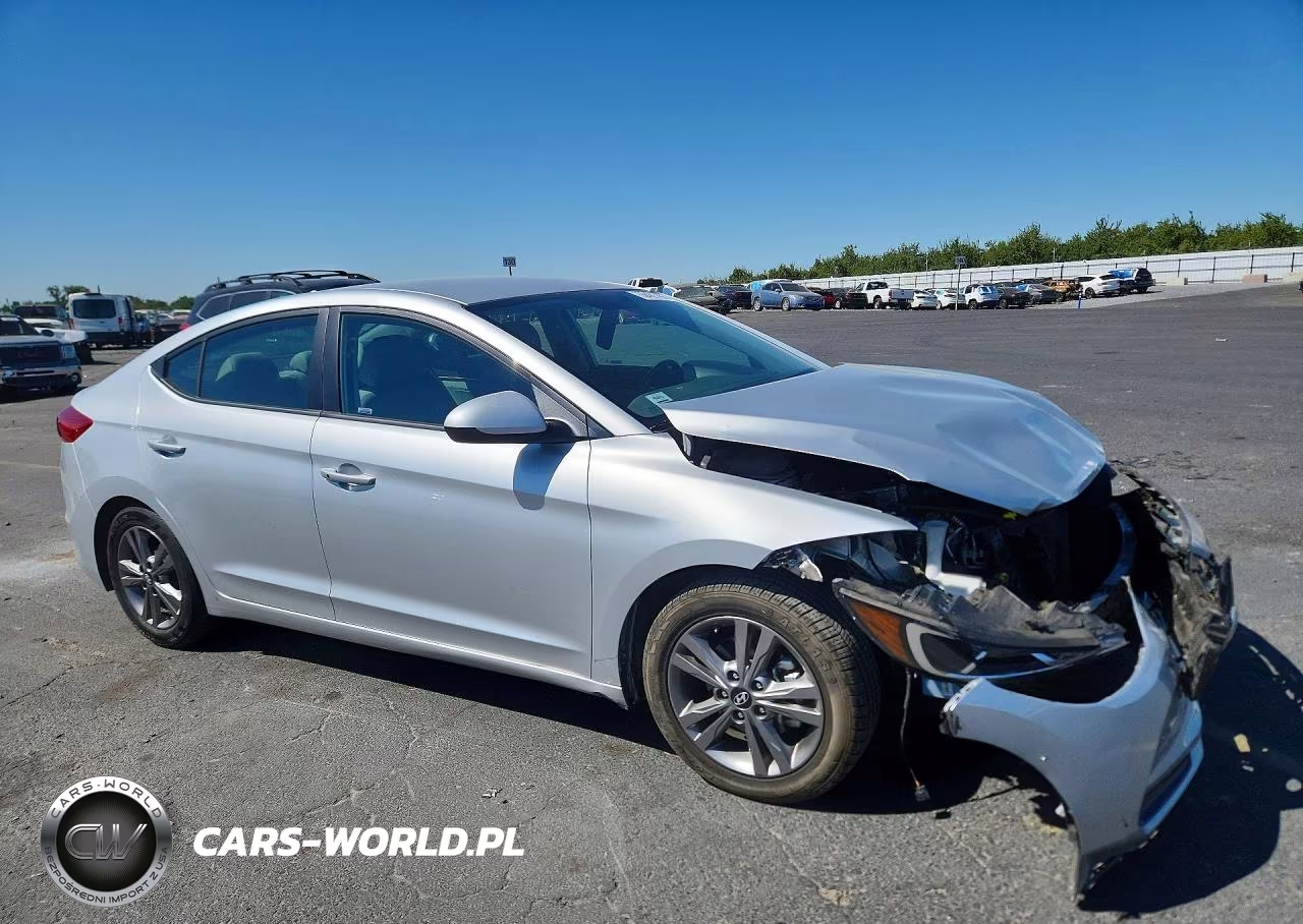 2017 Hyundai Elantra Se VIN:5NPD84LF2HH028852 - 4