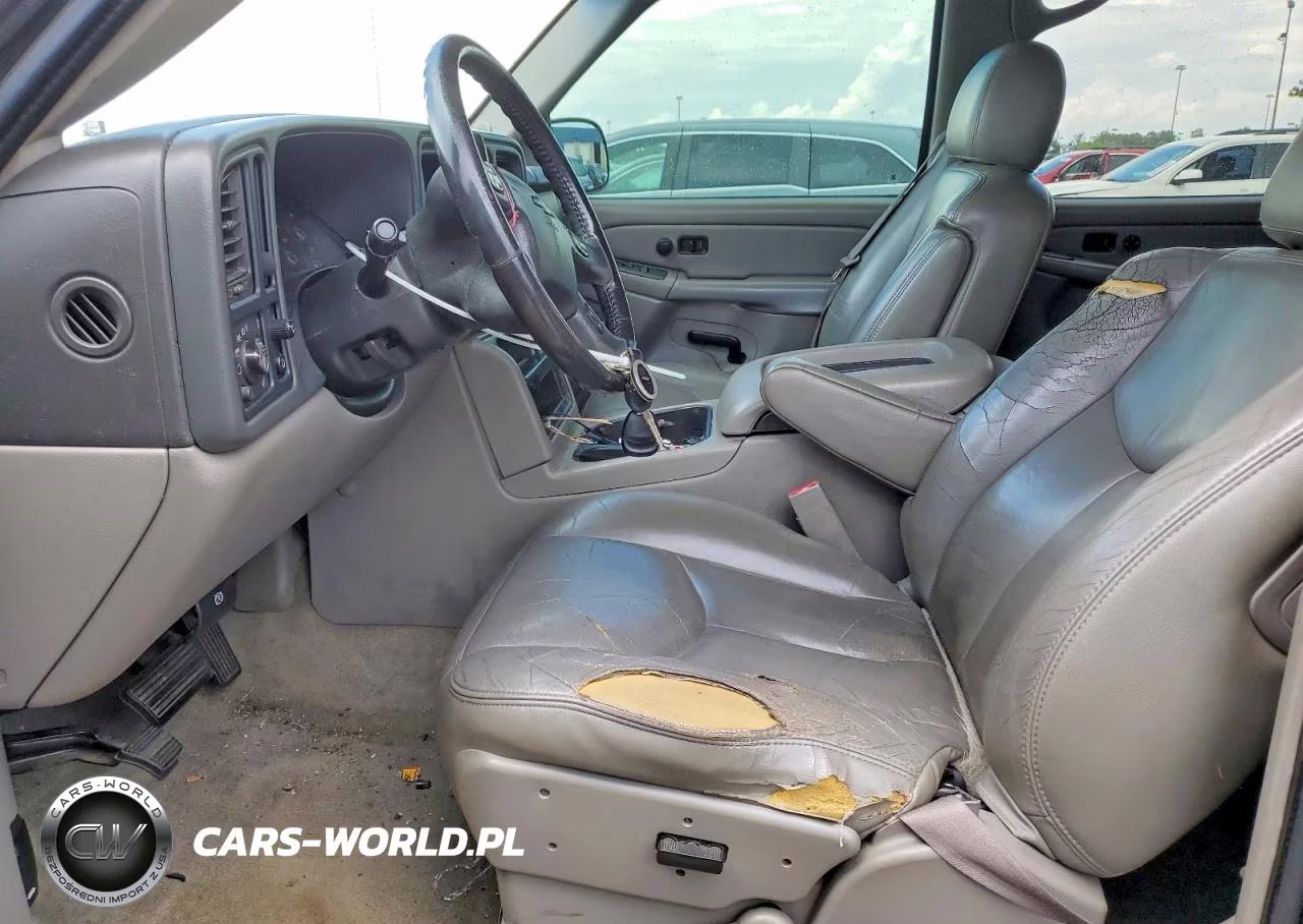 2005 Chevrolet Suburban C1500 VIN:3GNEC16Z25G252335 - 7