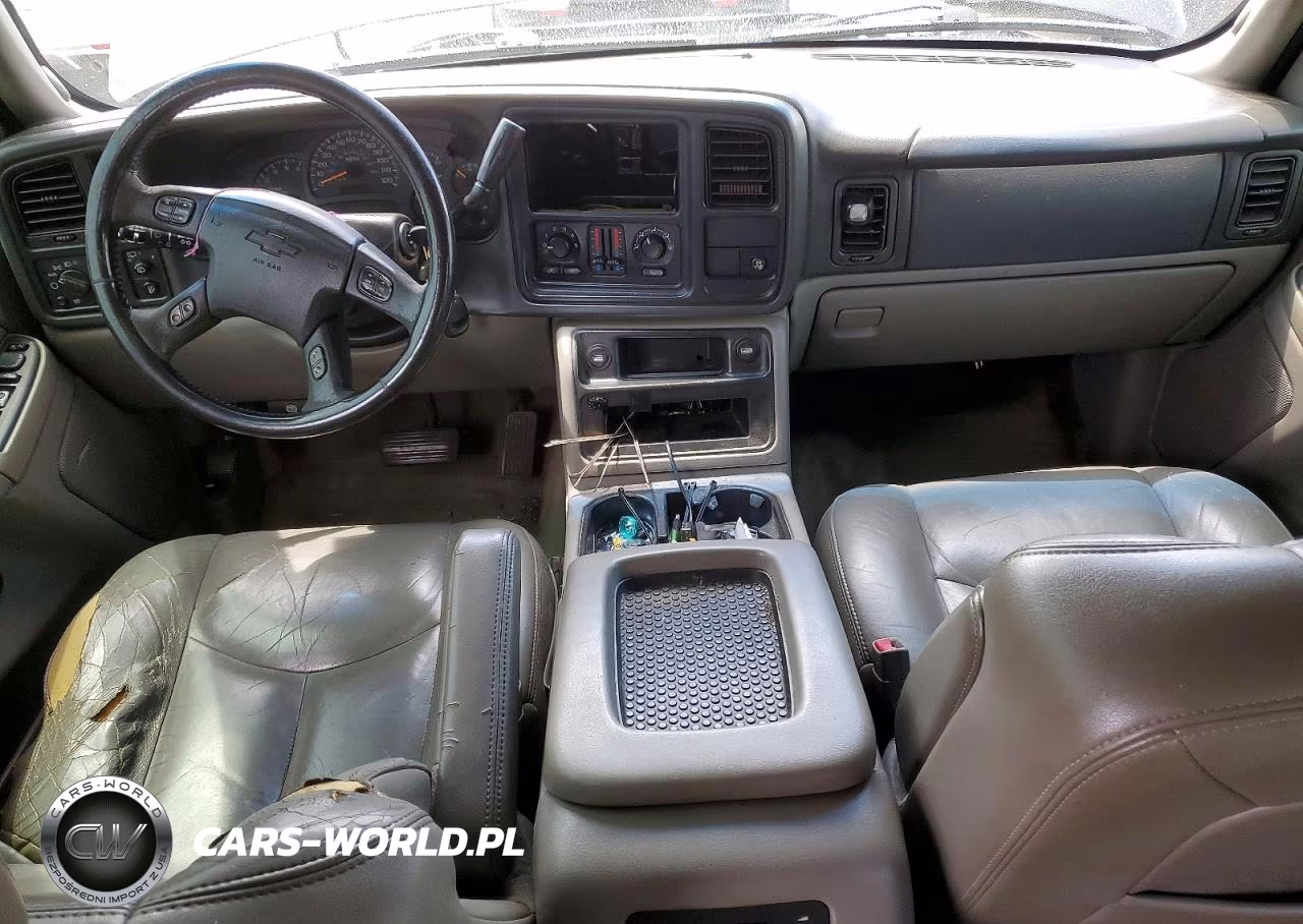 2005 Chevrolet Suburban C1500 VIN:3GNEC16Z25G252335 - 8
