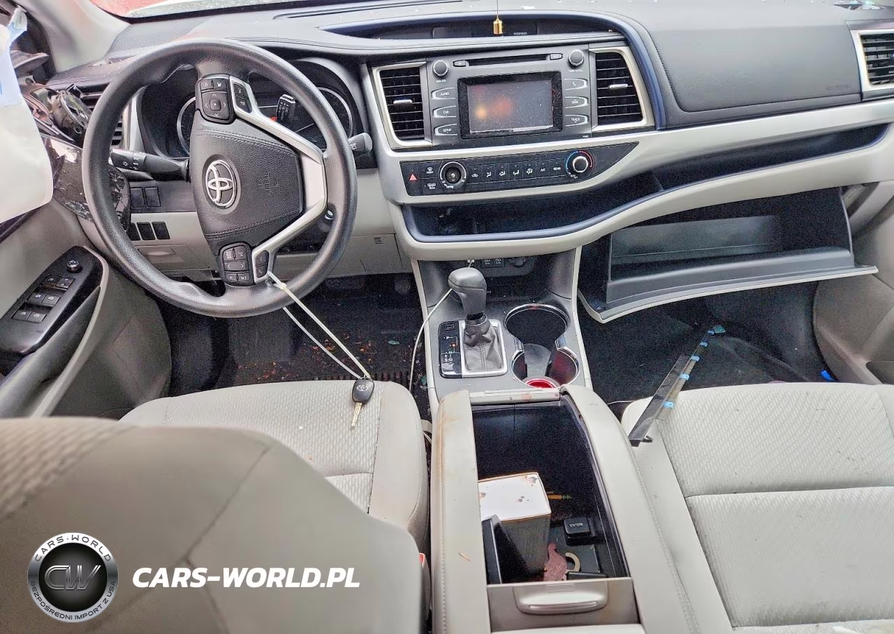 2017 Toyota Highlander Le VIN:5TDZARFH8HS025629 - 8