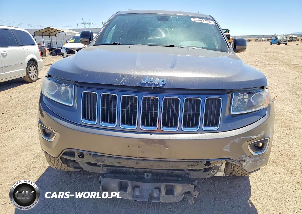 2015 Jeep Grand Cherokee Laredo VIN:1C4RJFAG0FC663479 - 5