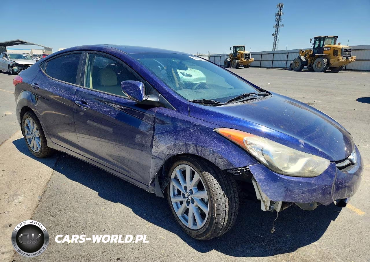 2013 Hyundai Elantra Limited VIN:5NPDH4AE4DH217846 - 4