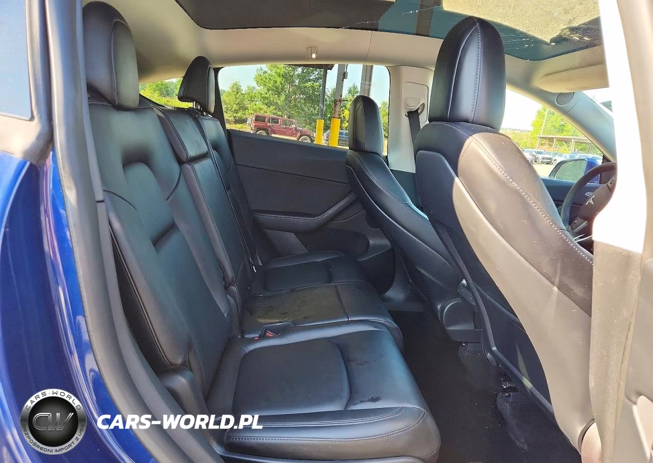 2022 Tesla Model Y VIN:7SAYGAEEXNF339630 - 11