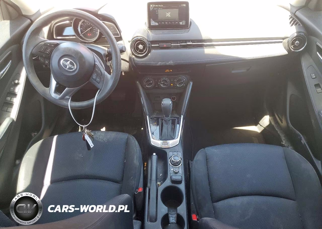 2016 Scion Ia Base VIN:3MYDLBZV8GY122884 - 8