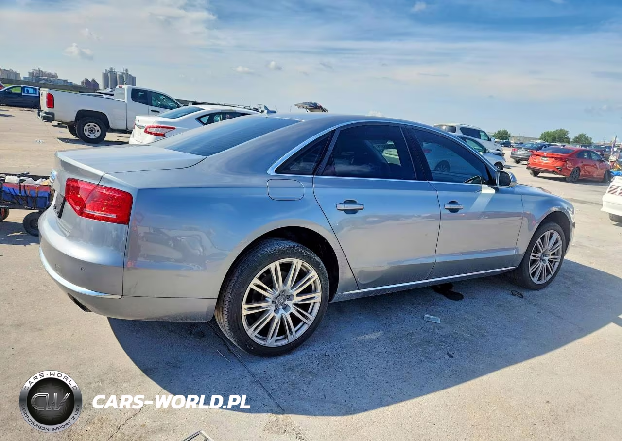 2013 Audi A8 Quattro VIN:WAUAGAFD7DN030439 - 3