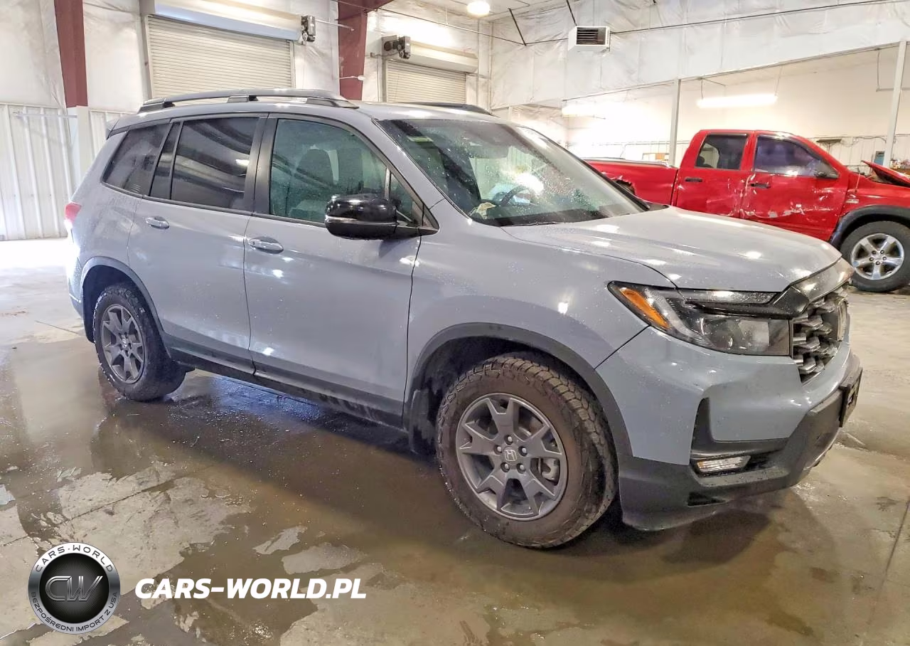 2024 Honda Passport Trail Sport VIN:5FNYF8H61RB019924 - 4