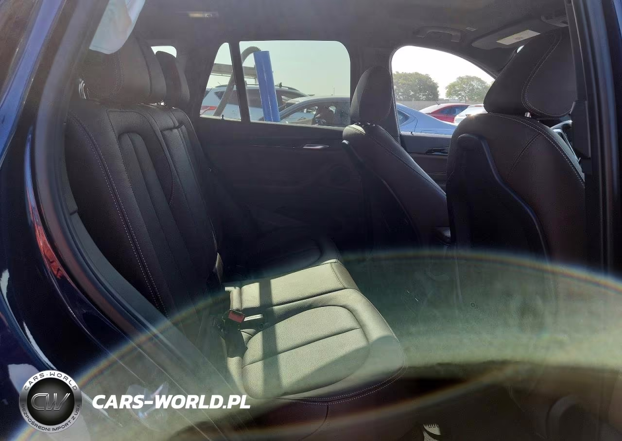 2019 BMW X1 xDrive28I VIN:WBXHT3C55K3H34594 - 11