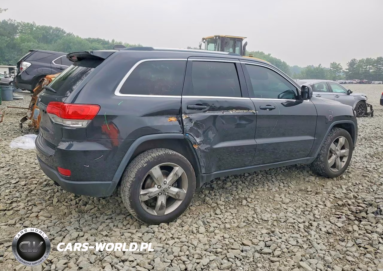 2015 Jeep Grand Cherokee Laredo VIN:1C4RJFAG9FC209733 - 3