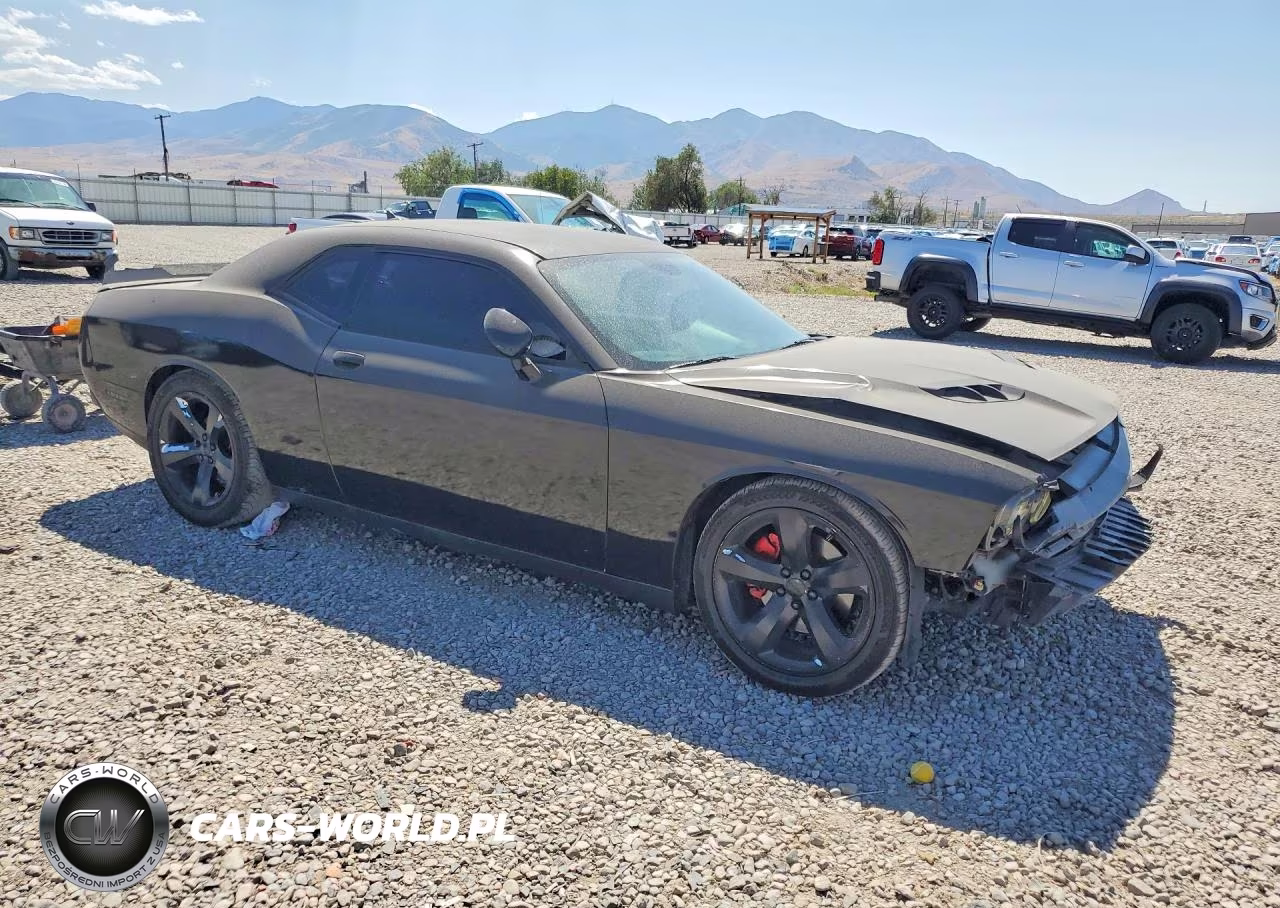 2015 Dodge Challenger Sxt VIN:2C3CDZAG8FH774703 - 4