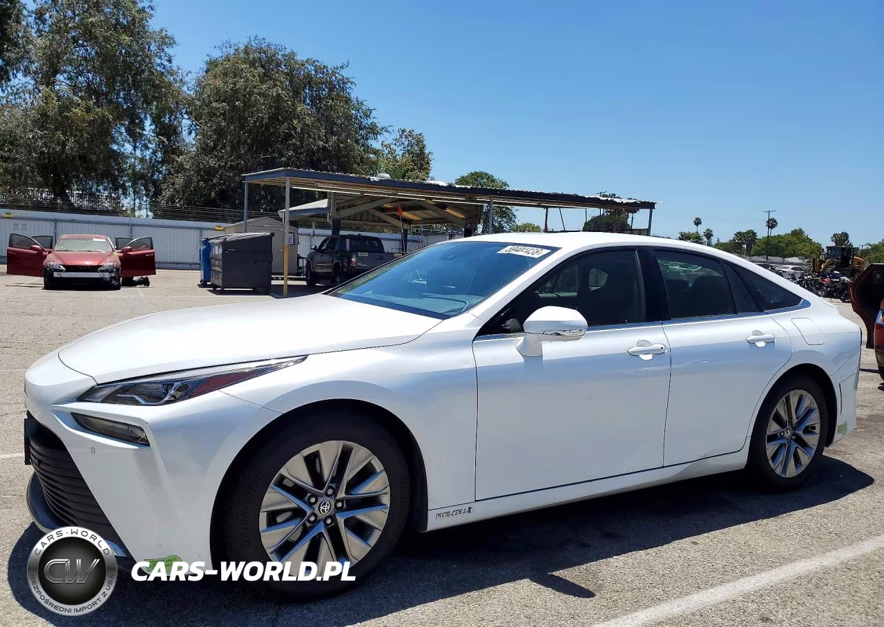 2022 Toyota Mirai Xle