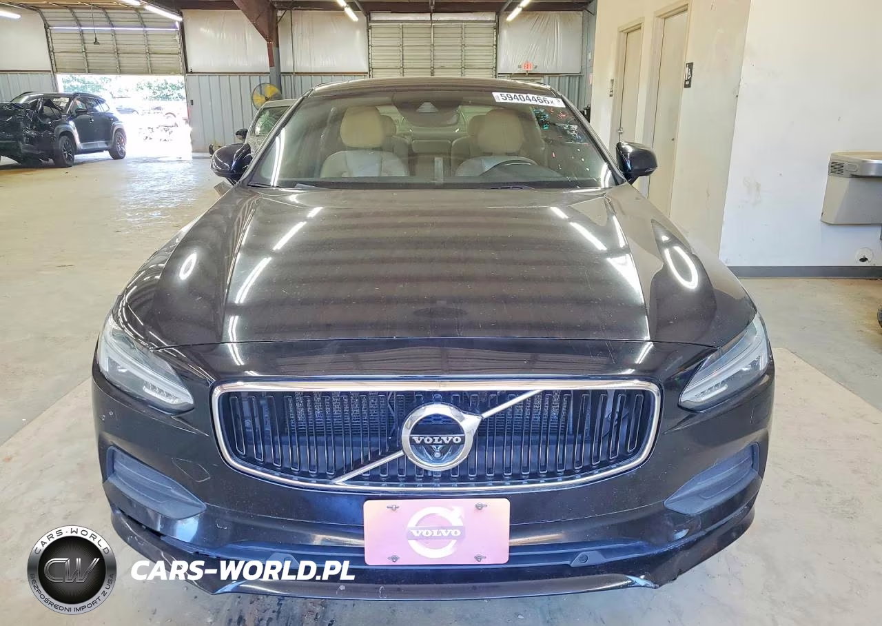 2018 Volvo S90 T6 Momentum VIN:LVY992MK2JP024452 - 5