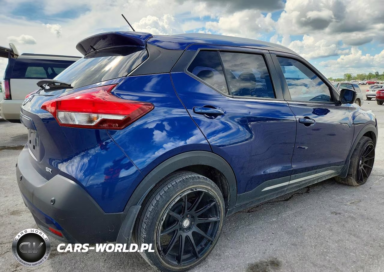 2020 Nissan Kicks Sr VIN:3N1CP5DV9LL563828 - 3