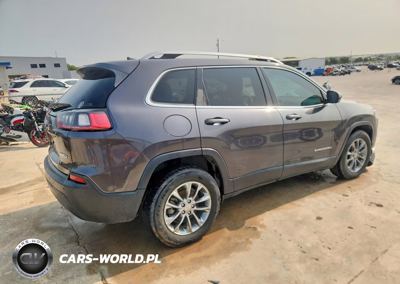 2020 Jeep Cherokee Latitude Plus VIN:1C4PJLLB9LD547601 - 3