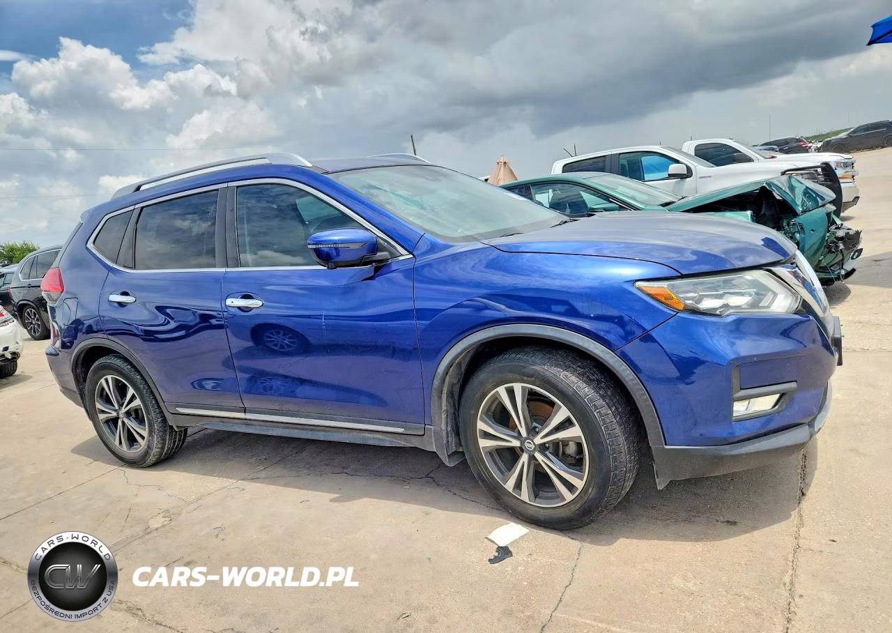 2017 Nissan Rogue Sl VIN:JN8AT2MT5HW140697 - 4