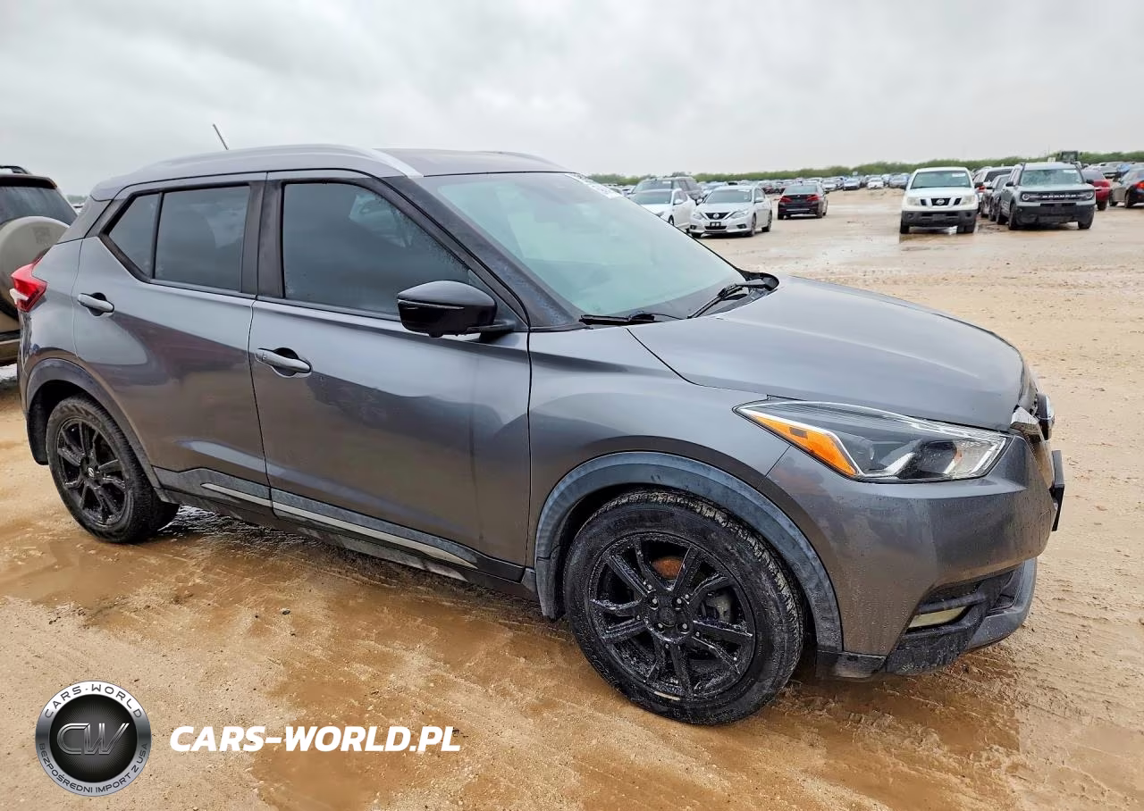 2020 Nissan Kicks Sr VIN:3N1CP5DV5LL578813 - 4