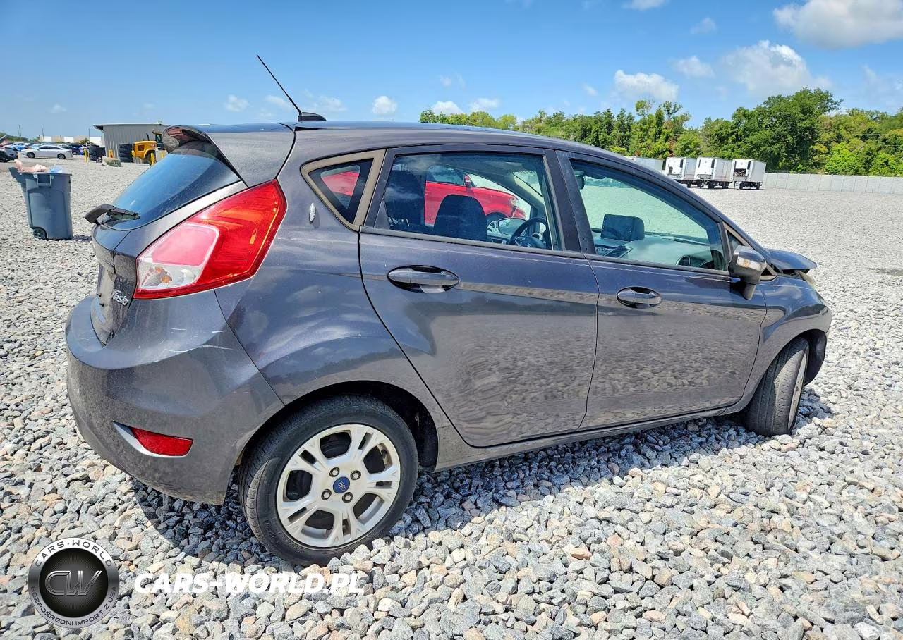 2015 Ford Fiesta Se VIN:3FADP4EJ1FM111075 - 3