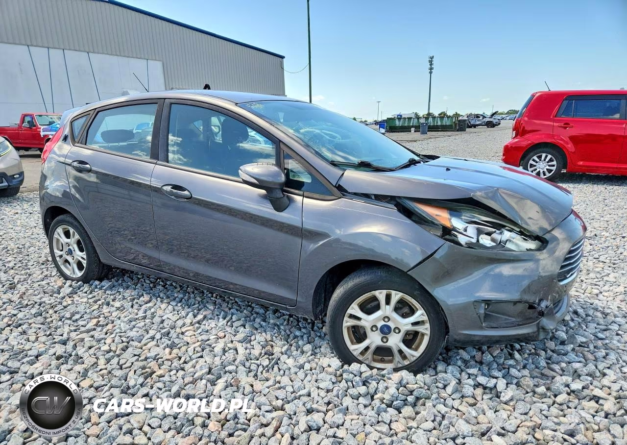 2015 Ford Fiesta Se VIN:3FADP4EJ1FM111075 - 4