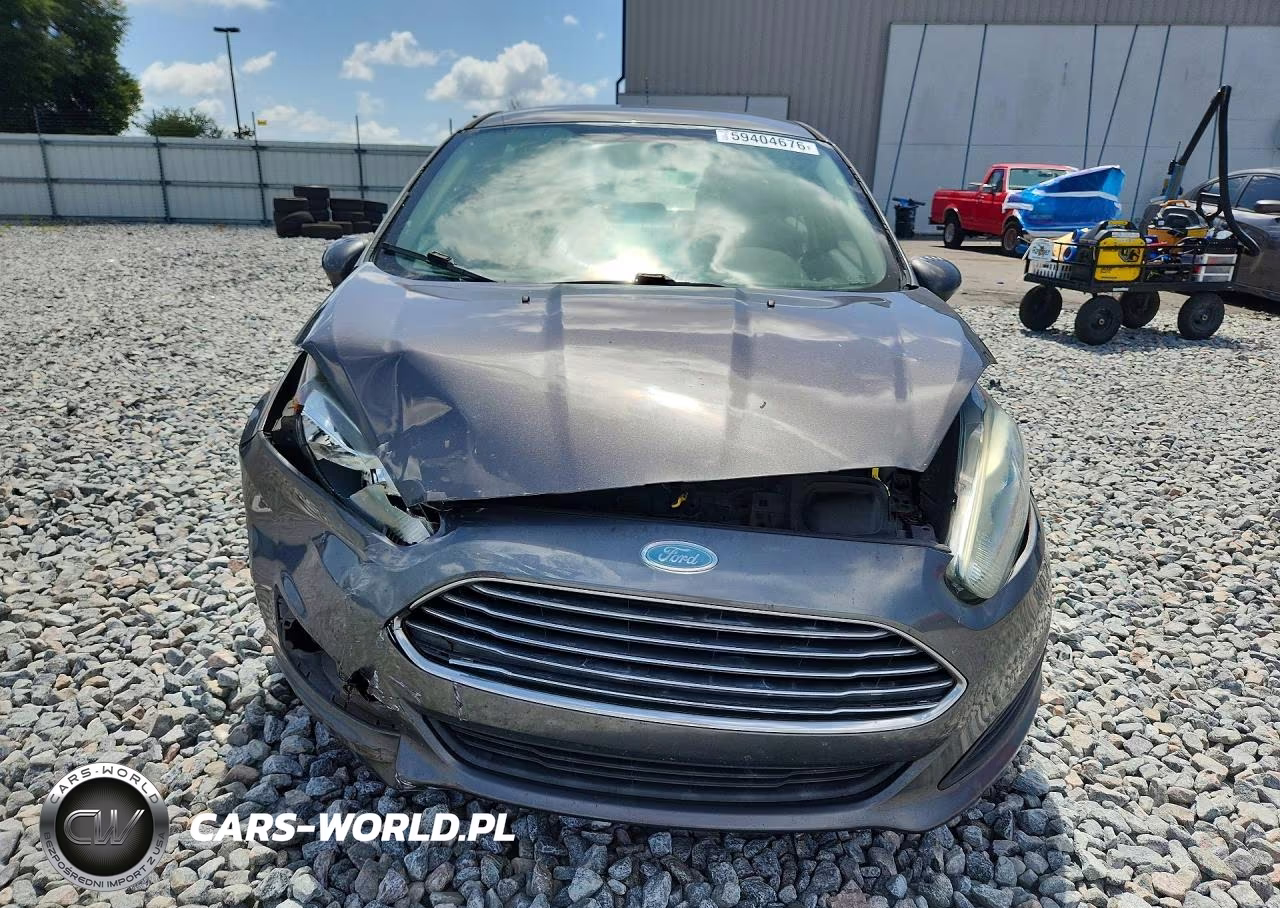 2015 Ford Fiesta Se VIN:3FADP4EJ1FM111075 - 5
