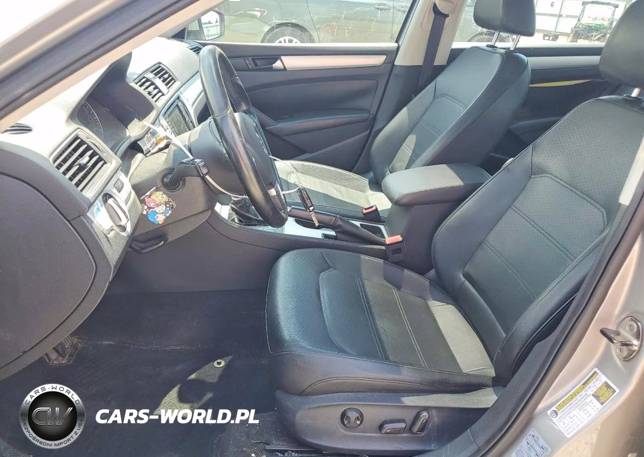 2013 Volkswagen Passat Se VIN:1VWBP7A37DC017076 - 7