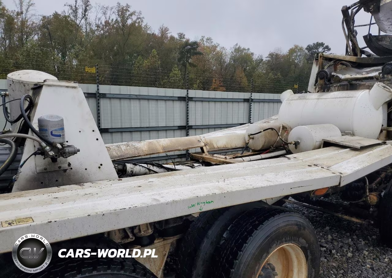 2007 Oshkosh S Series Ready Mix Truck VIN:10TNA0Y217S096207 - 6