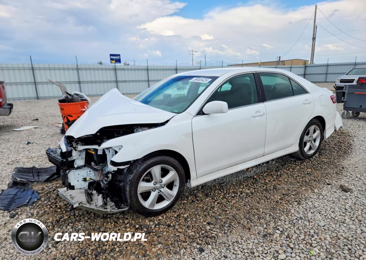 2011 Toyota Camry Se V6 – zdjęcie 1 z 13