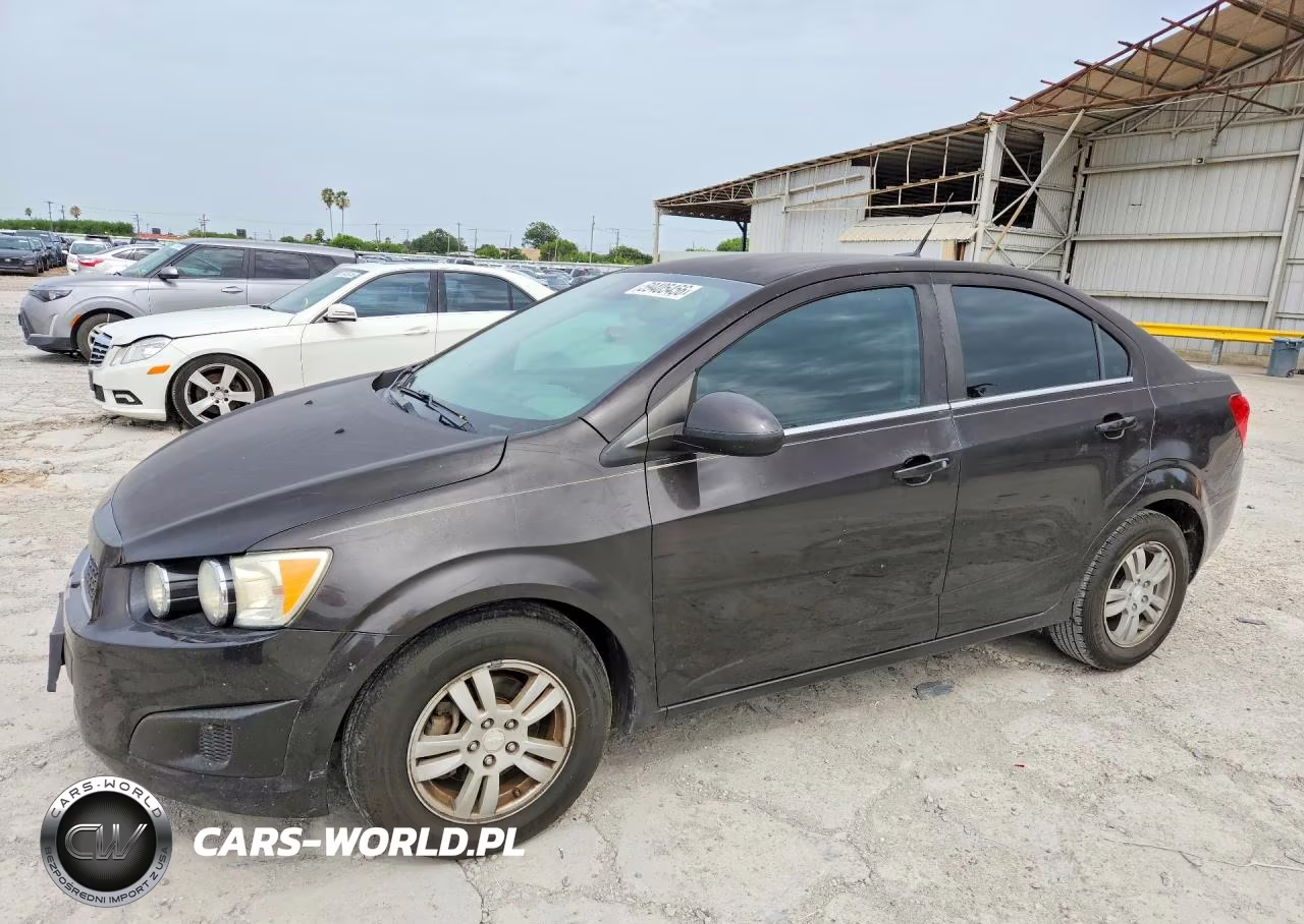 2014 Chevrolet Sonic Lt – zdjęcie 1 z 12