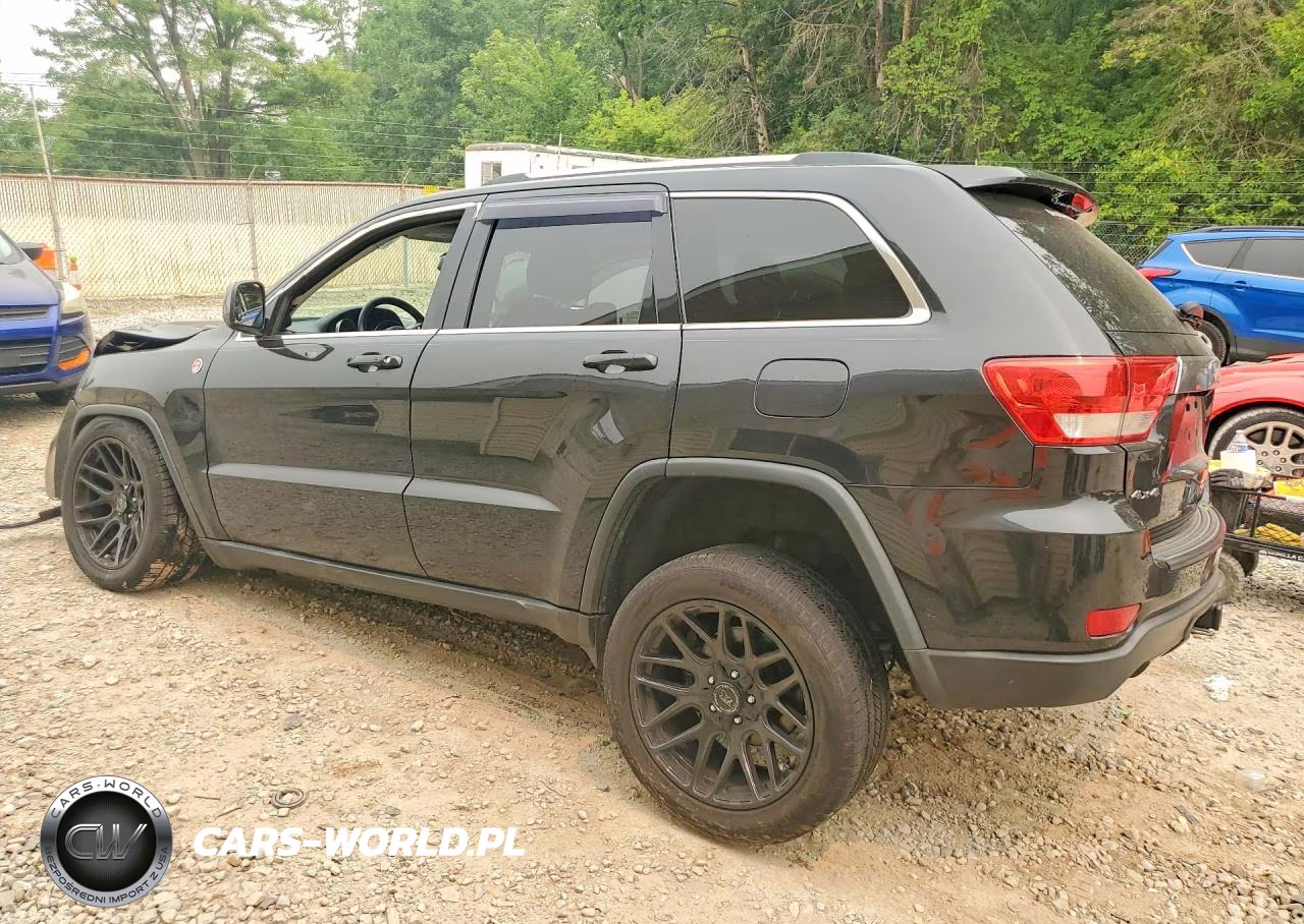 2013 Jeep Grand Cherokee Laredo VIN:1C4RJFAT2DC595406 - 2