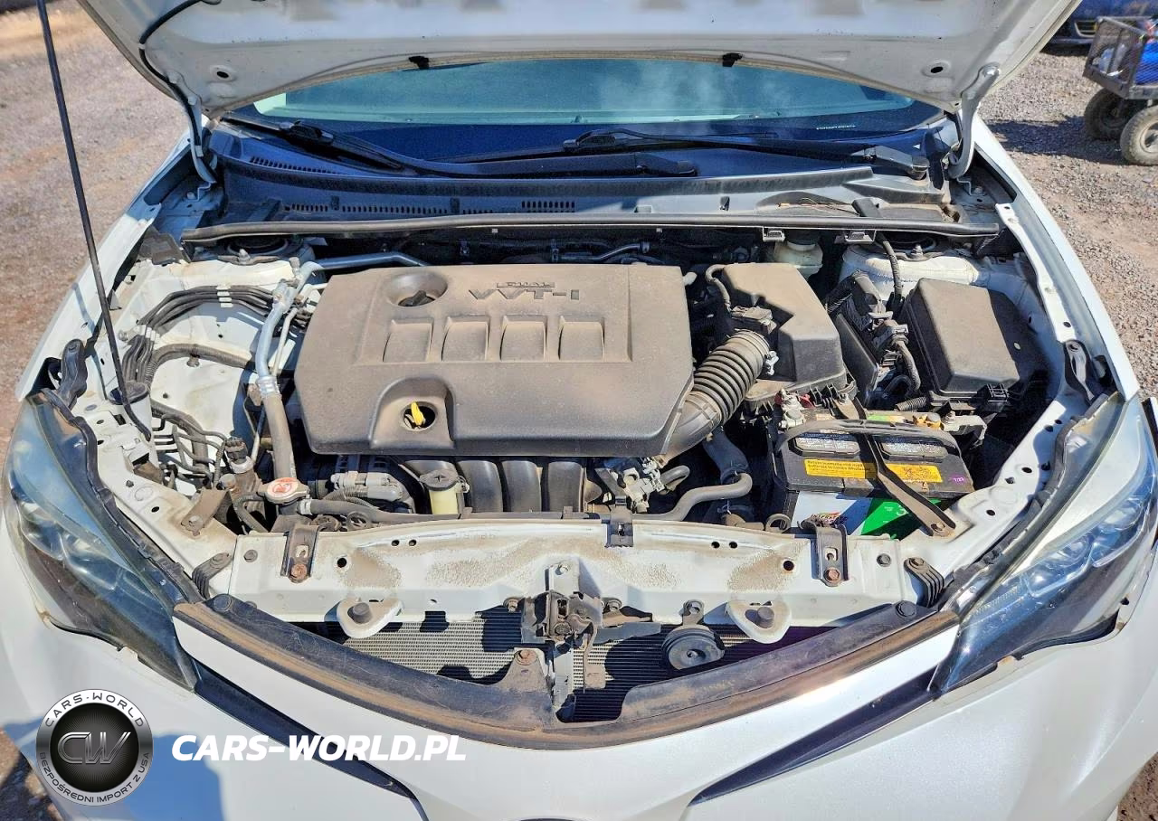 2018 Toyota Corolla L VIN:5YFBURHE7JP784153 - 11