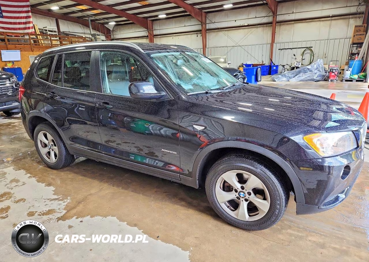 2012 BMW X3 xDrive28I VIN:5UXWX5C55CL721393 - 4