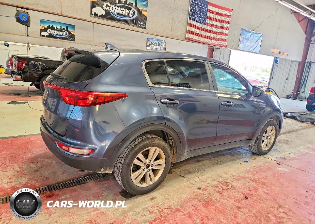 2018 Kia Sportage Lx VIN:KNDPMCAC4J7308102 - 3