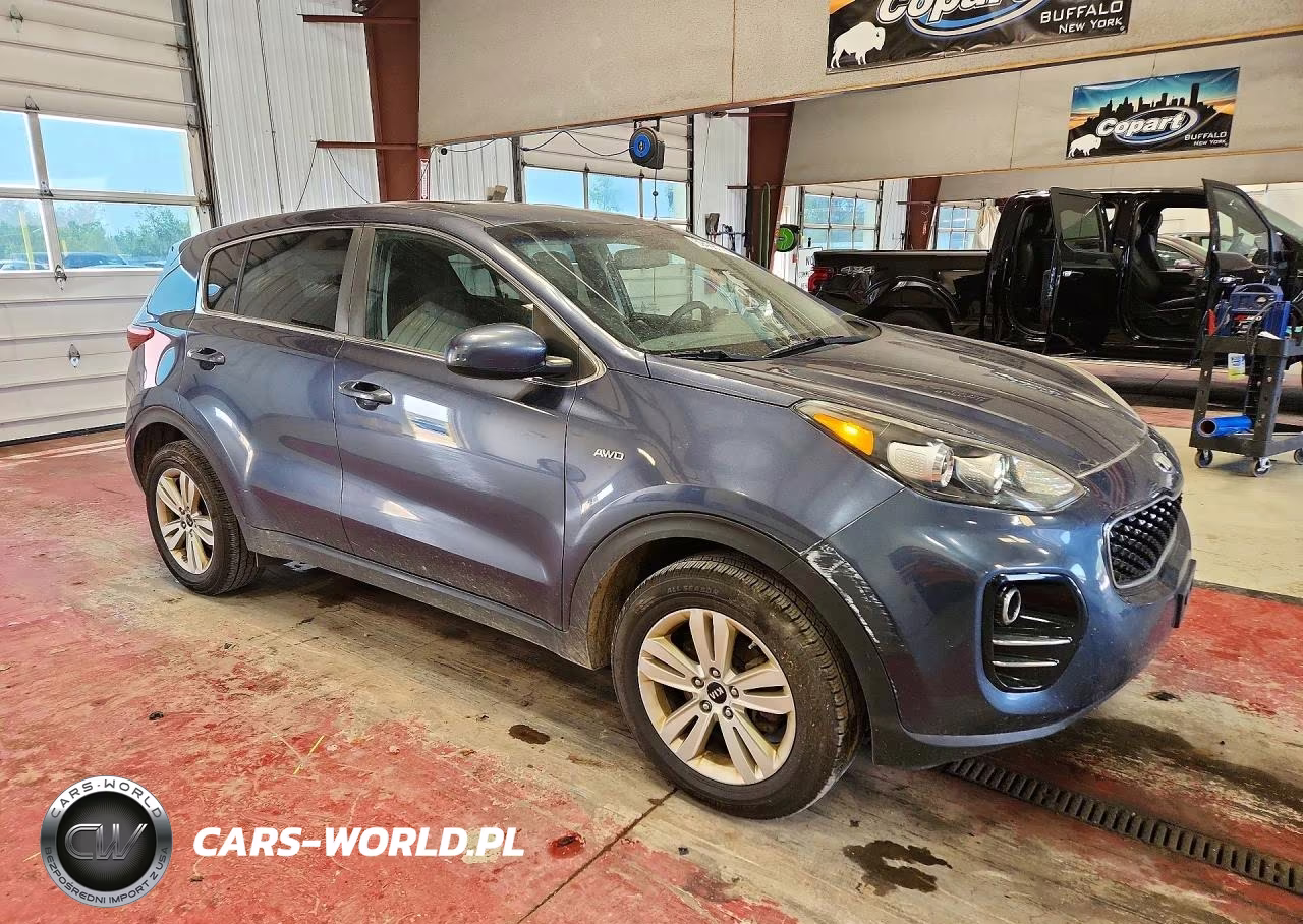 2018 Kia Sportage Lx VIN:KNDPMCAC4J7308102 - 4