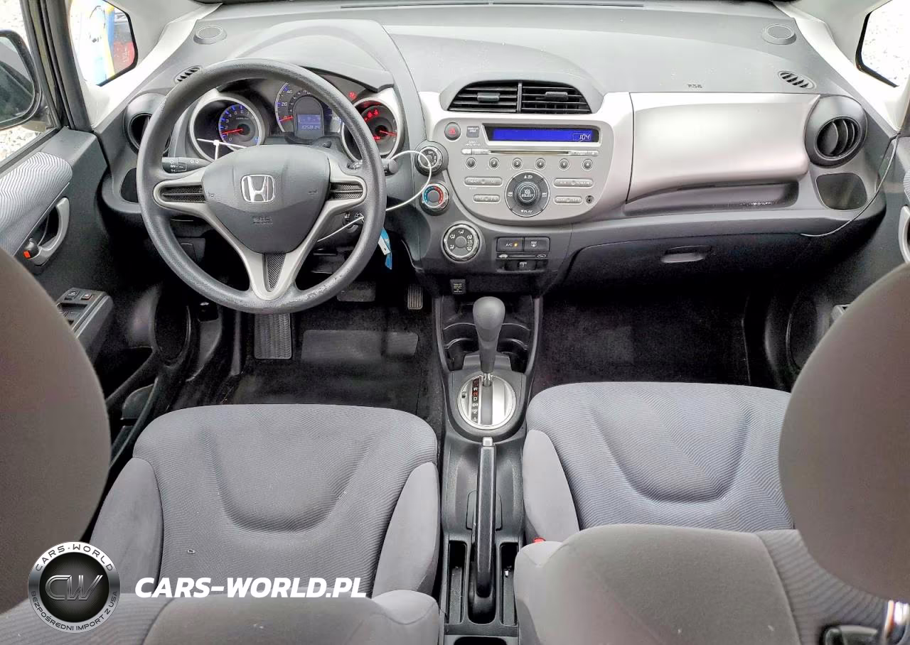 2010 Honda Fit VIN:JHMGE8H26AC038190 - 8