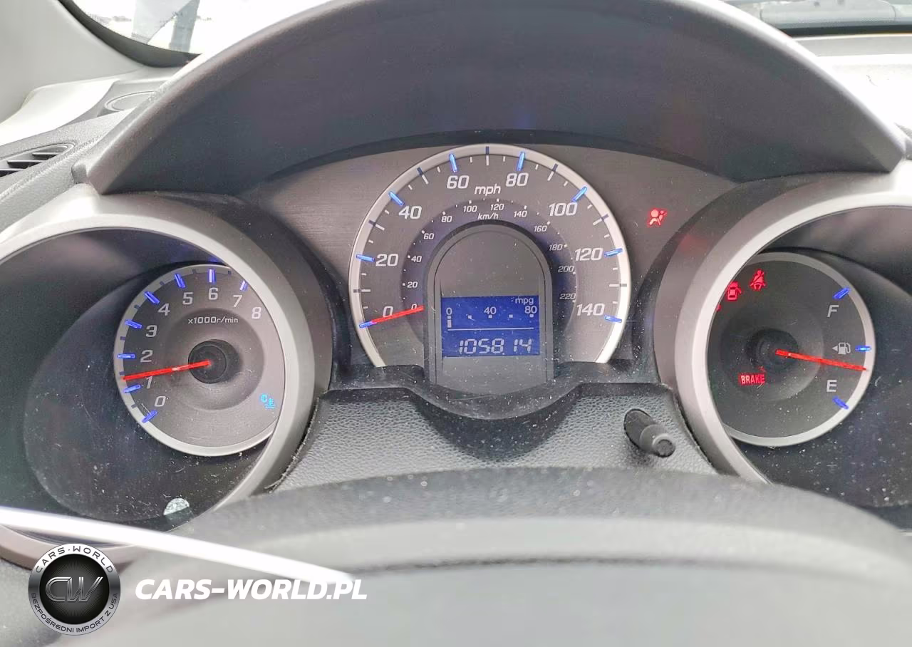 2010 Honda Fit VIN:JHMGE8H26AC038190 - 9