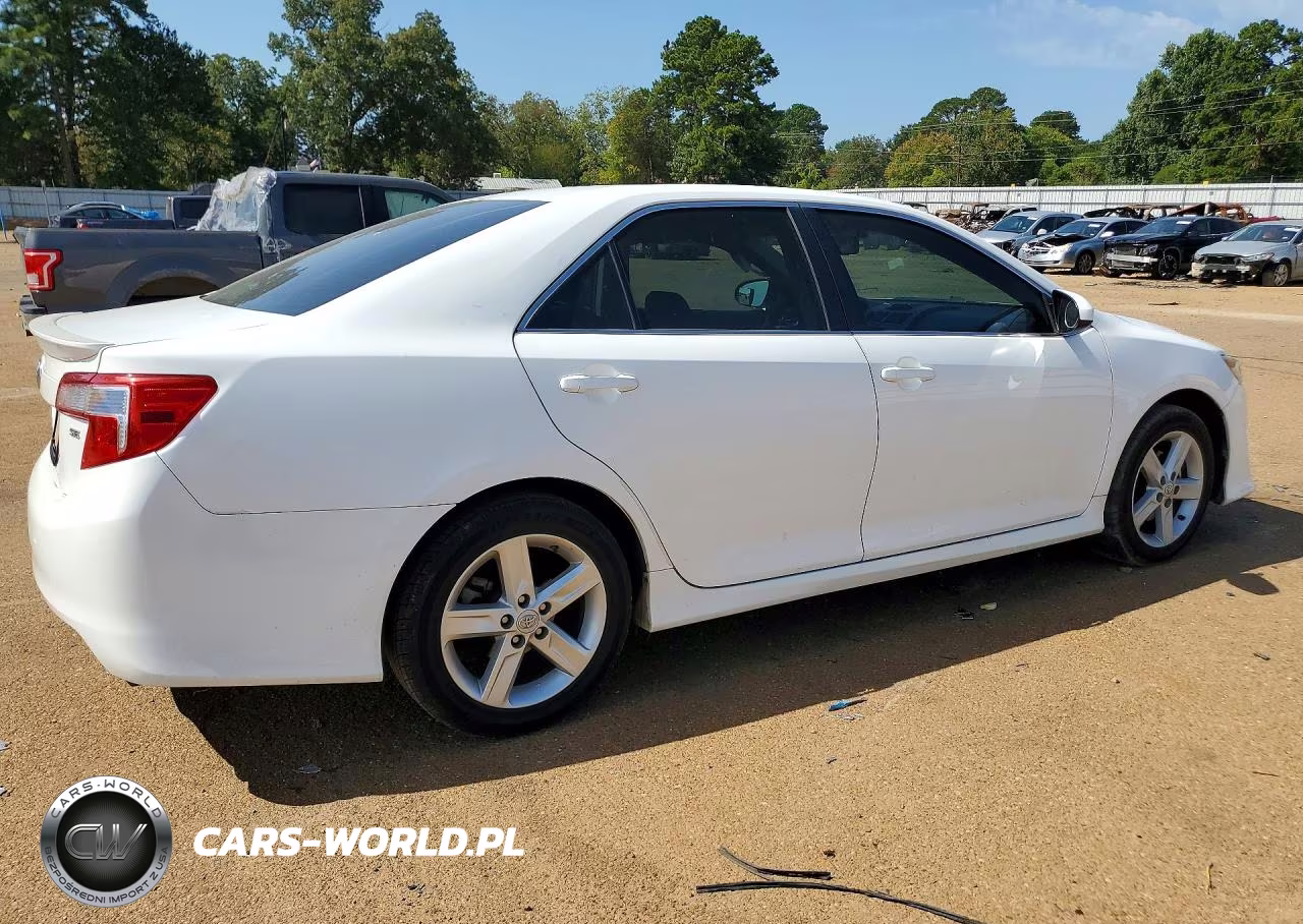 2013 Toyota Camry Se VIN:4T1BF1FKXDU667920 - 3