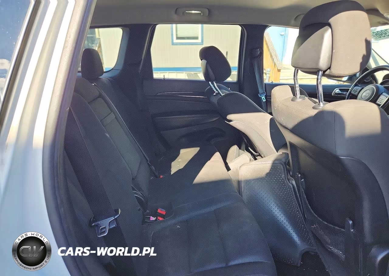 2011 Jeep Grand Cherokee Laredo VIN:1J4RR4GG6BC555019 - 11