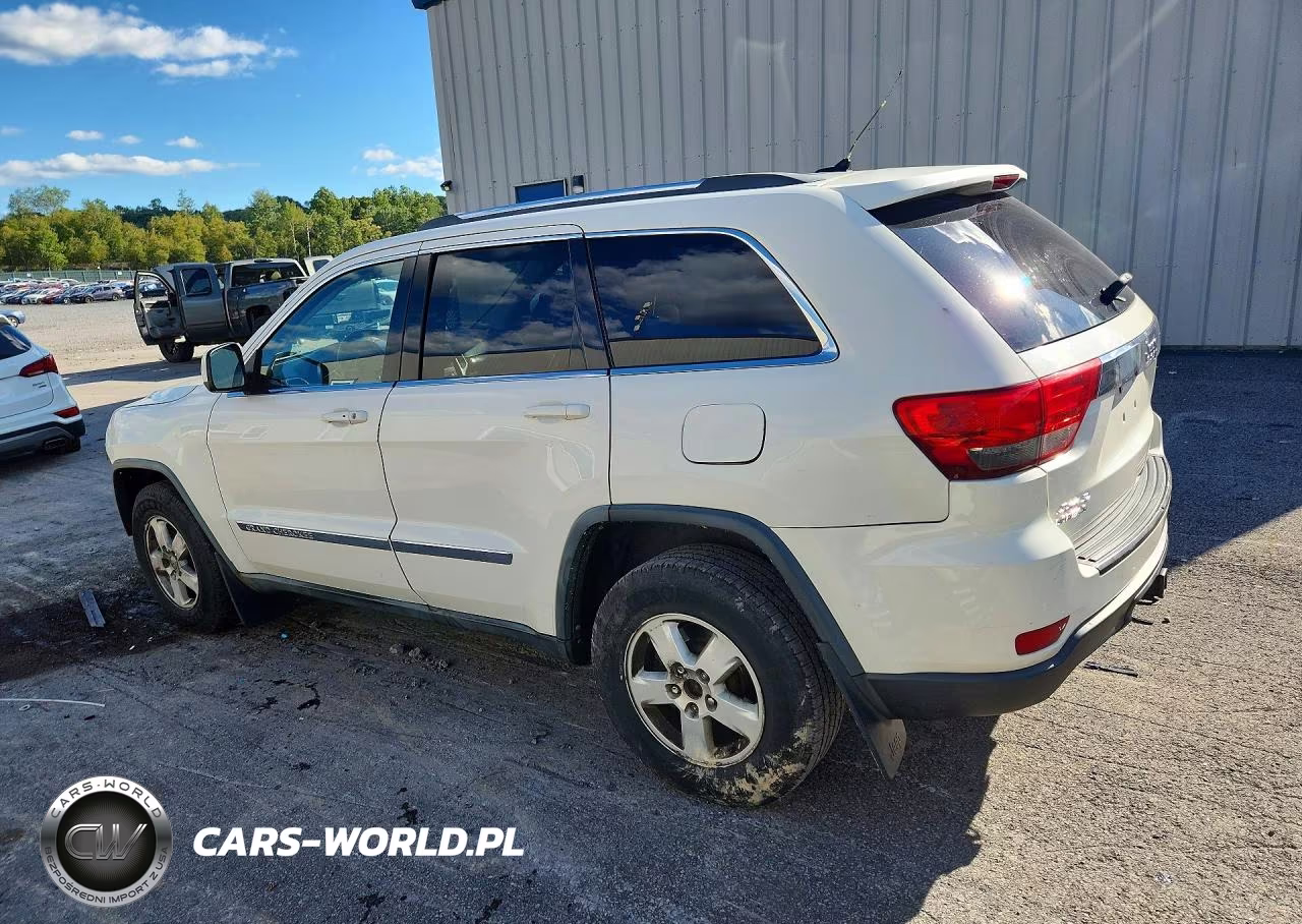 2011 Jeep Grand Cherokee Laredo VIN:1J4RR4GG6BC555019 - 2